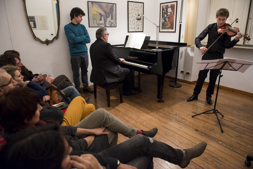 Adotta un pianista 2015